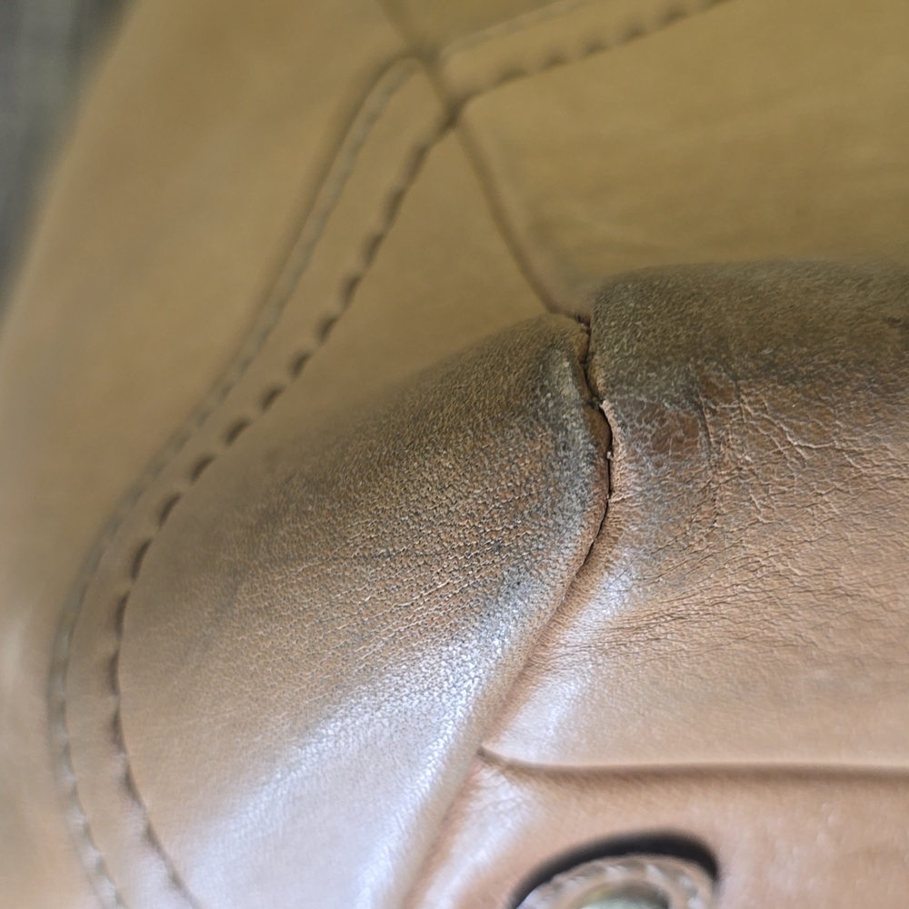 Coach Light Brown Leather Gallery Tote, Vintage - Picture 9 of 15